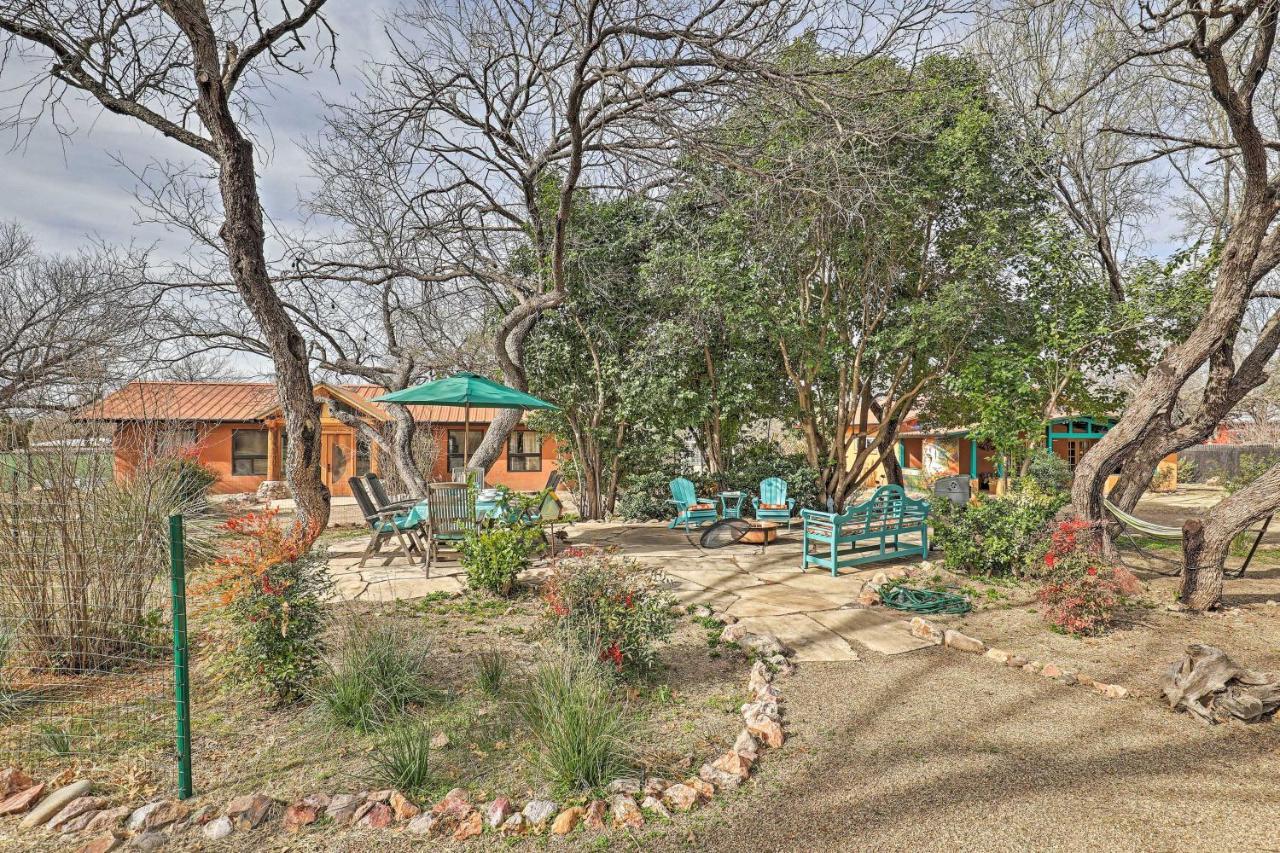 Casa Paloma 1 - Artsy Studio With Hot Tub Access! Patagonia Ngoại thất bức ảnh